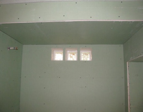 монтаж двухуровневого потолка из гипсокартона